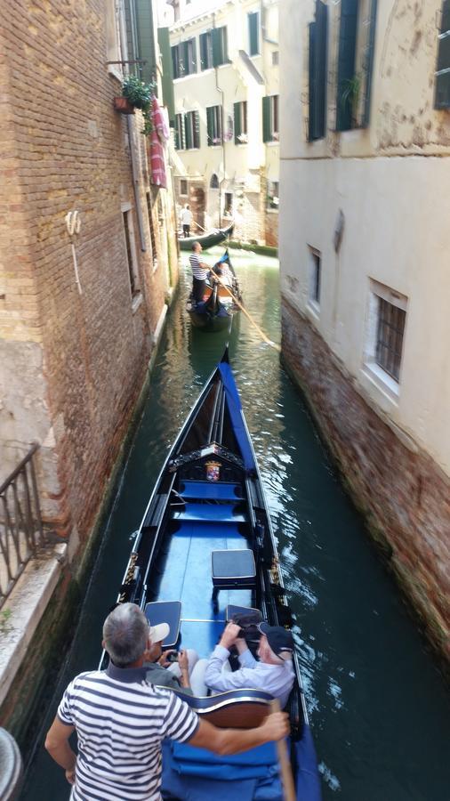 Casa Genoveffa Bed & Breakfast Venesia Bagian luar foto